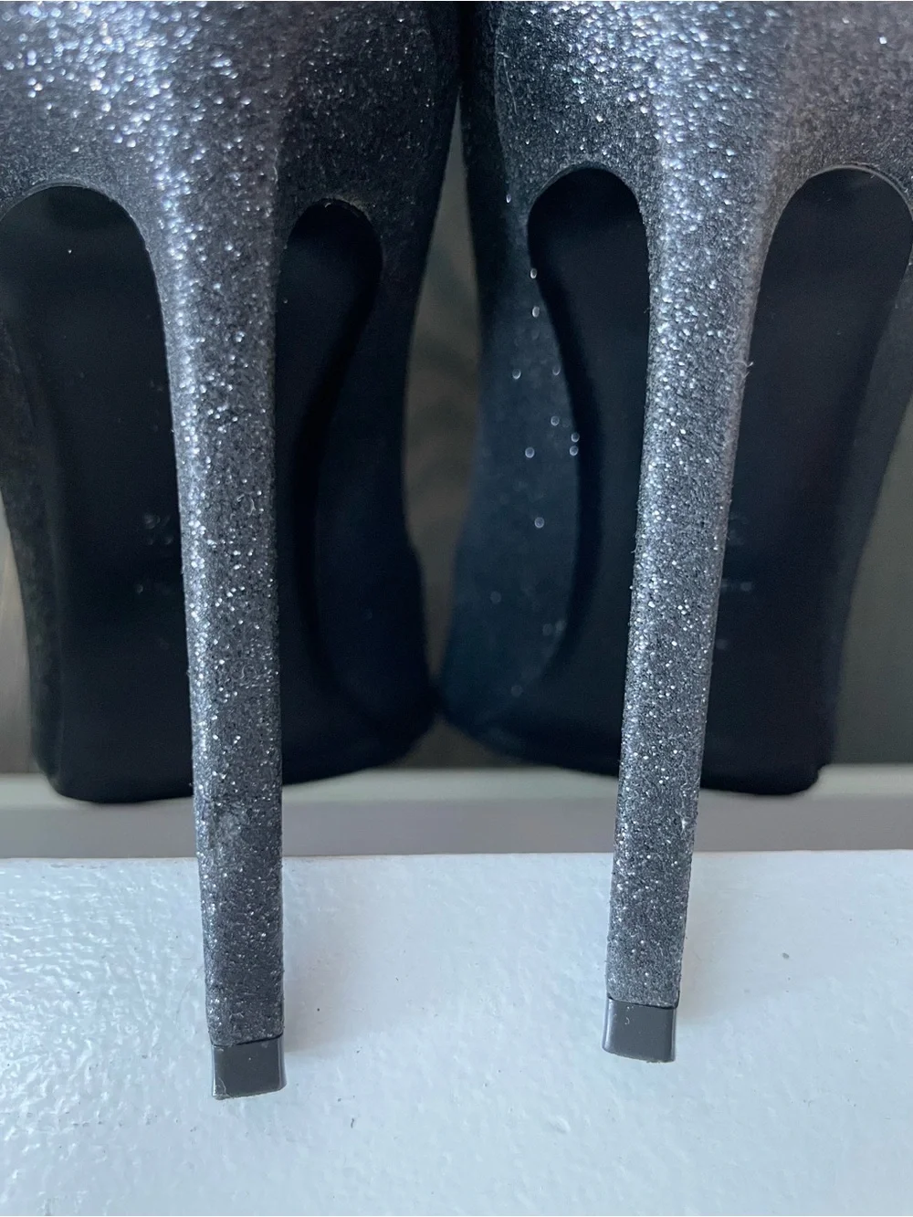 Saint Laurent Black Pointed-Toe Stiletto Heel - Picture 7 of 9